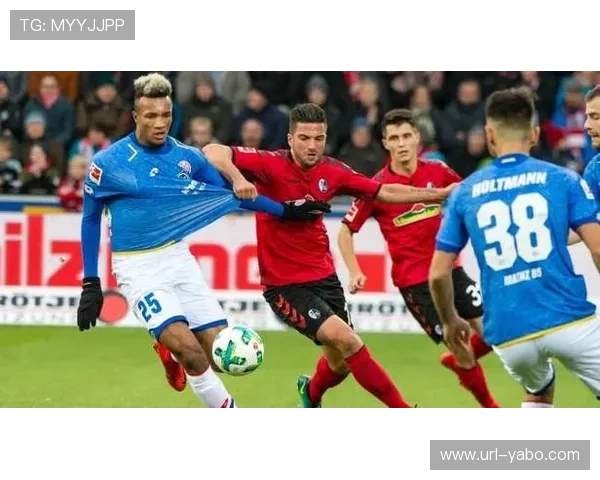 暴雪天气下德甲联盟与俱乐部保持沟通,评估赛事风险 暴雪天气下德甲联盟与俱乐部保持沟通,评估赛事风险